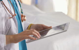 viralmd-healthcare-marketing-ED-Management-How-Outsourcing-Can-Help-The-Rural-Hospital-Stay-Afloat