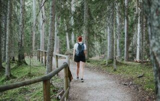 viralmd-3-Benefits-Of-Silent-Walking-The-Mental-Health-Trend-Taking-Over-The-Trailways